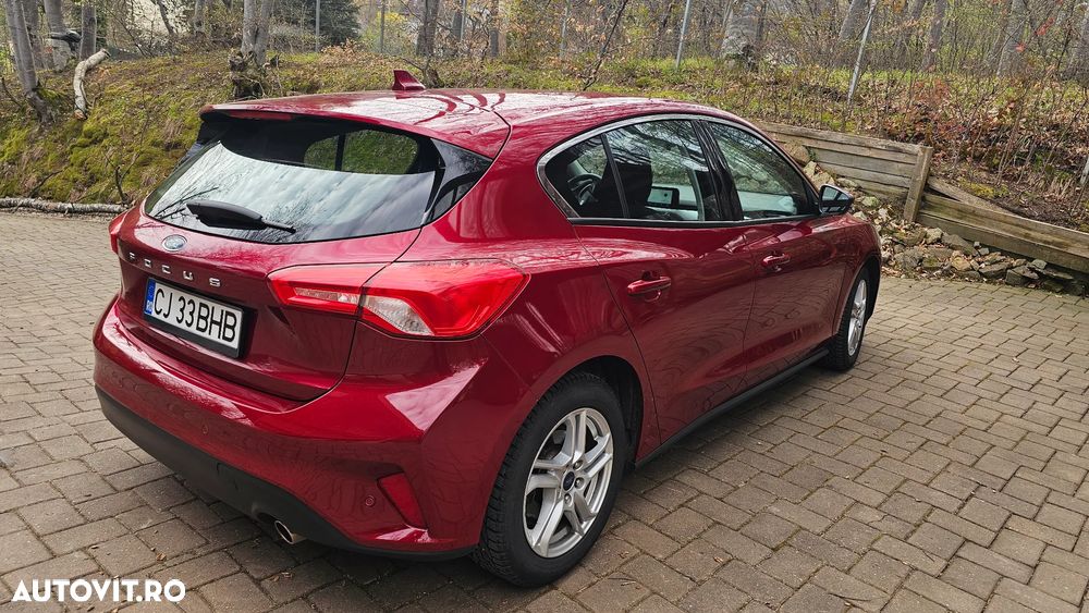Ford Focus 1.0 EcoBoost Trend Edition - 3