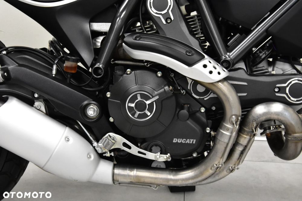 Ducati Scrambler - 24