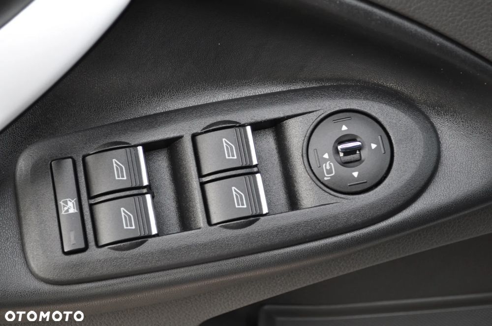 Ford Kuga 2.0 TDCi Individual - 25