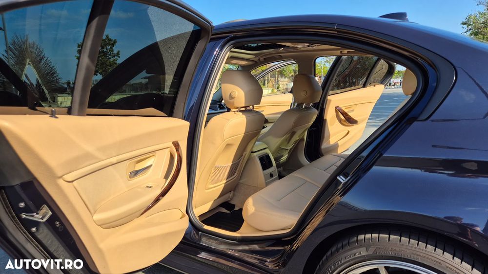 BMW Seria 3 320i xDrive AT - 18