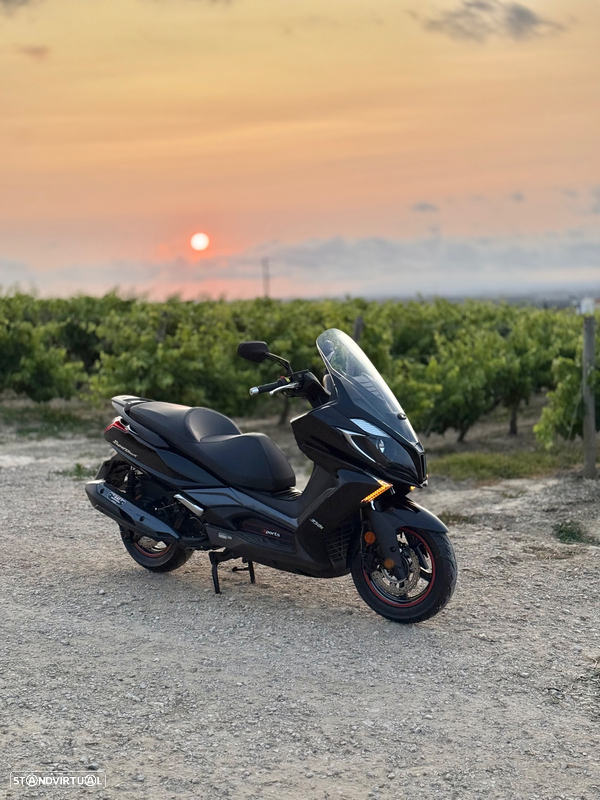 Kymco Downtown 350