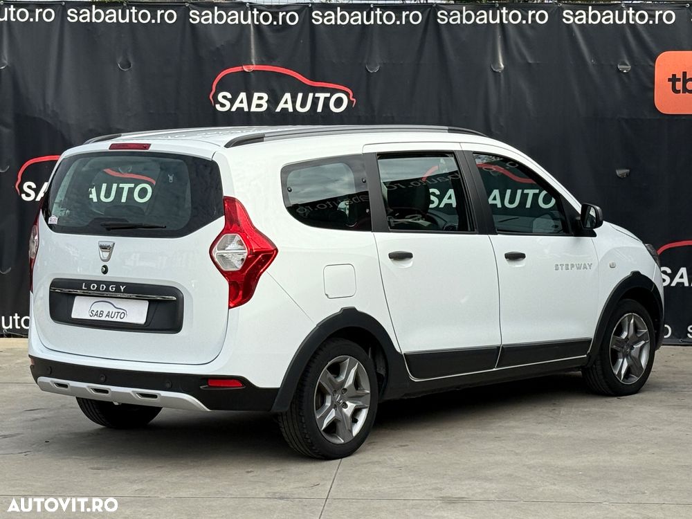 Dacia Lodgy 1.5 dCi Stepway - 21