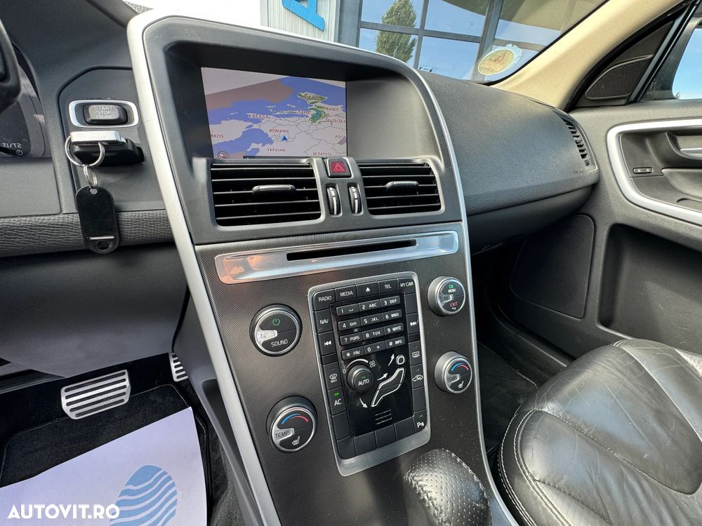 Volvo XC 60 D4 Rdesign - 27