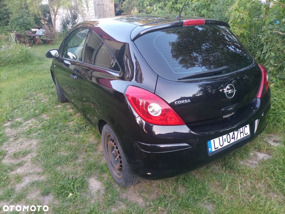Opel CORSA - 2