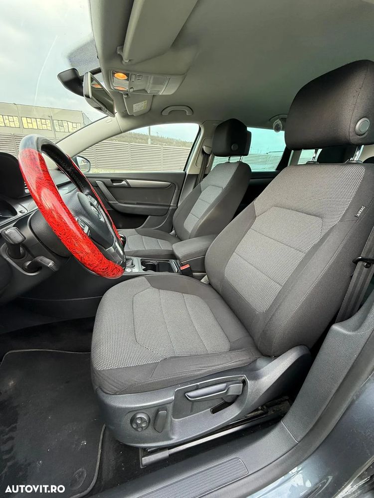 Volkswagen Passat Variant 2.0 TDI BlueMotion Technology R-Line - 15