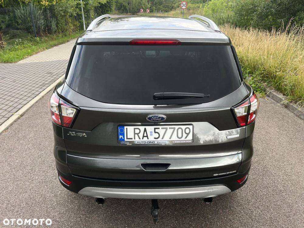 Ford Kuga - 10