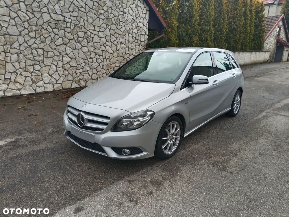 Mercedes-Benz Klasa B 180 BlueEFFICIENCY EDITION 1 - 1