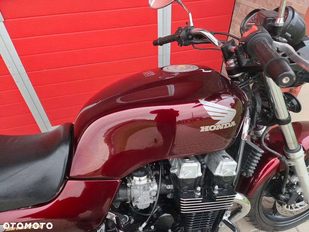 Honda CB - 10