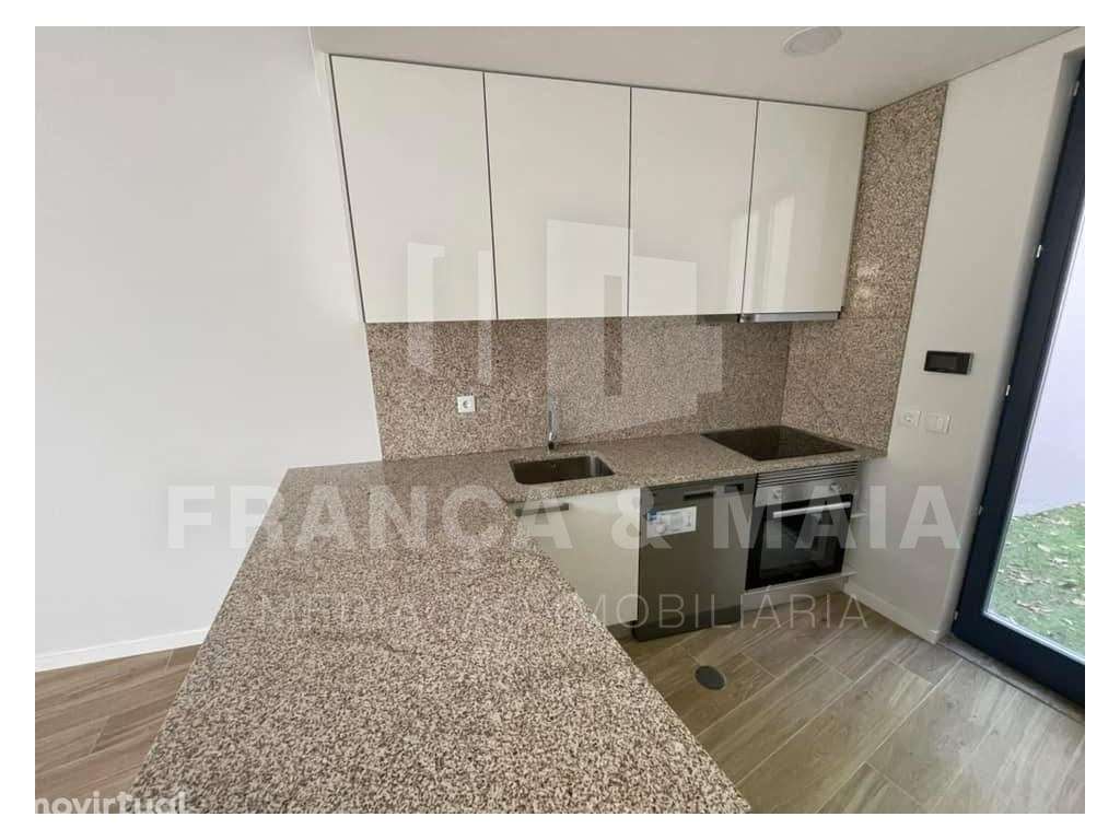 Moradia T1 - excelente localização - Grande imagem: 4/12