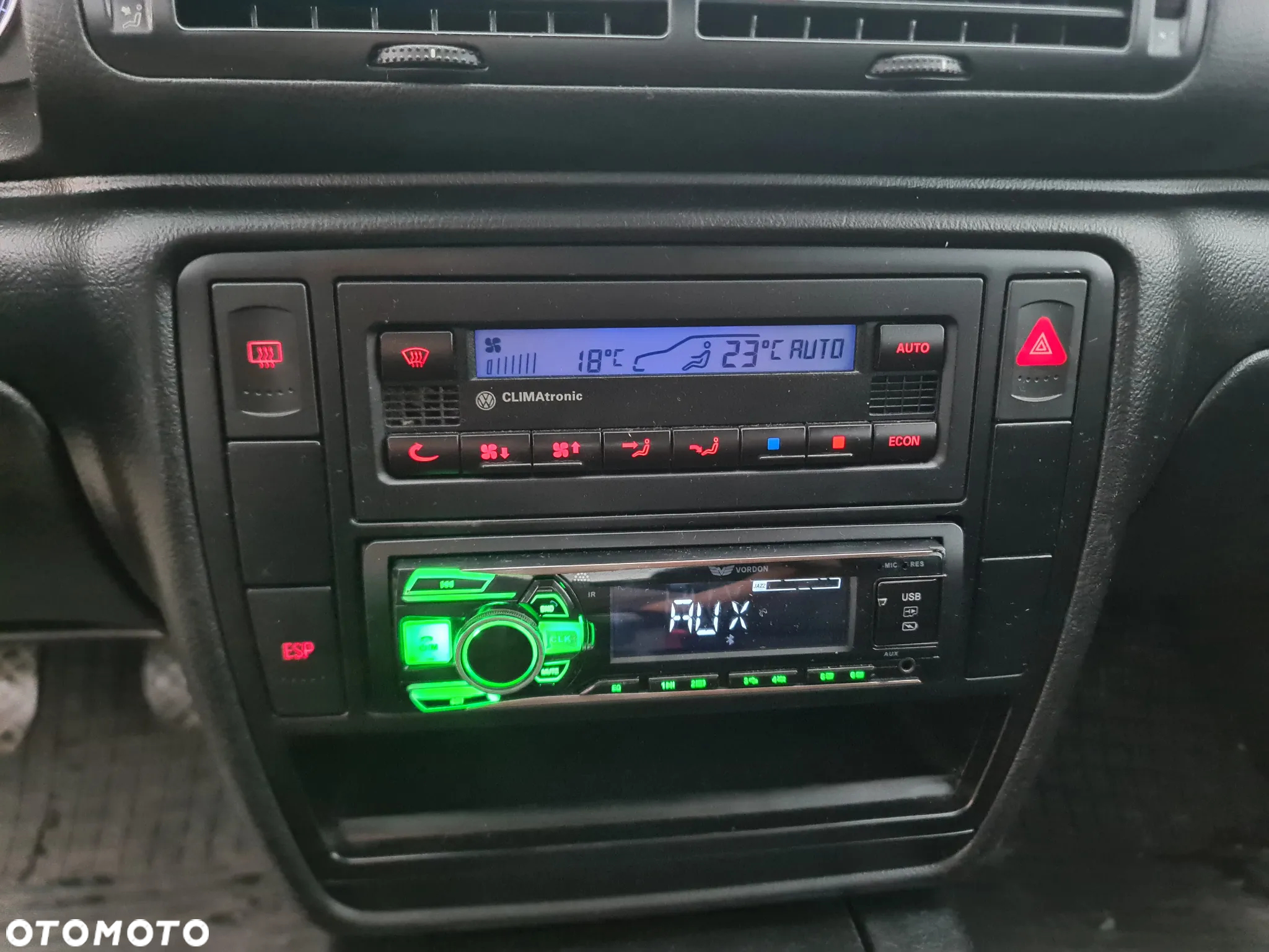 Volkswagen Passat 1.9 TDI Basis - 9