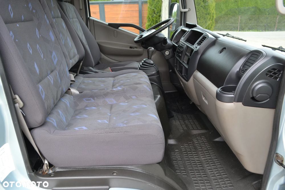Renault Maxity - 28