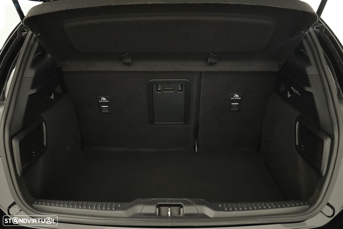 Ford Focus - 24
