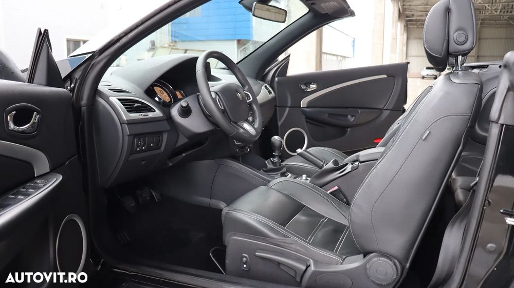 Renault Megane III 1.5 dCi Color Edition - 12