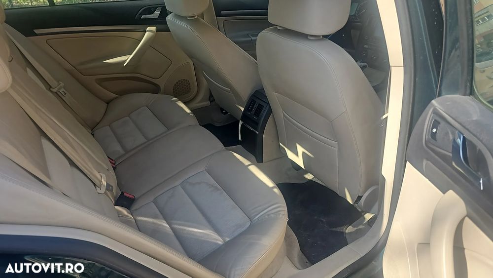 Skoda Octavia 2.0 TDI Elegance Automatic - 13
