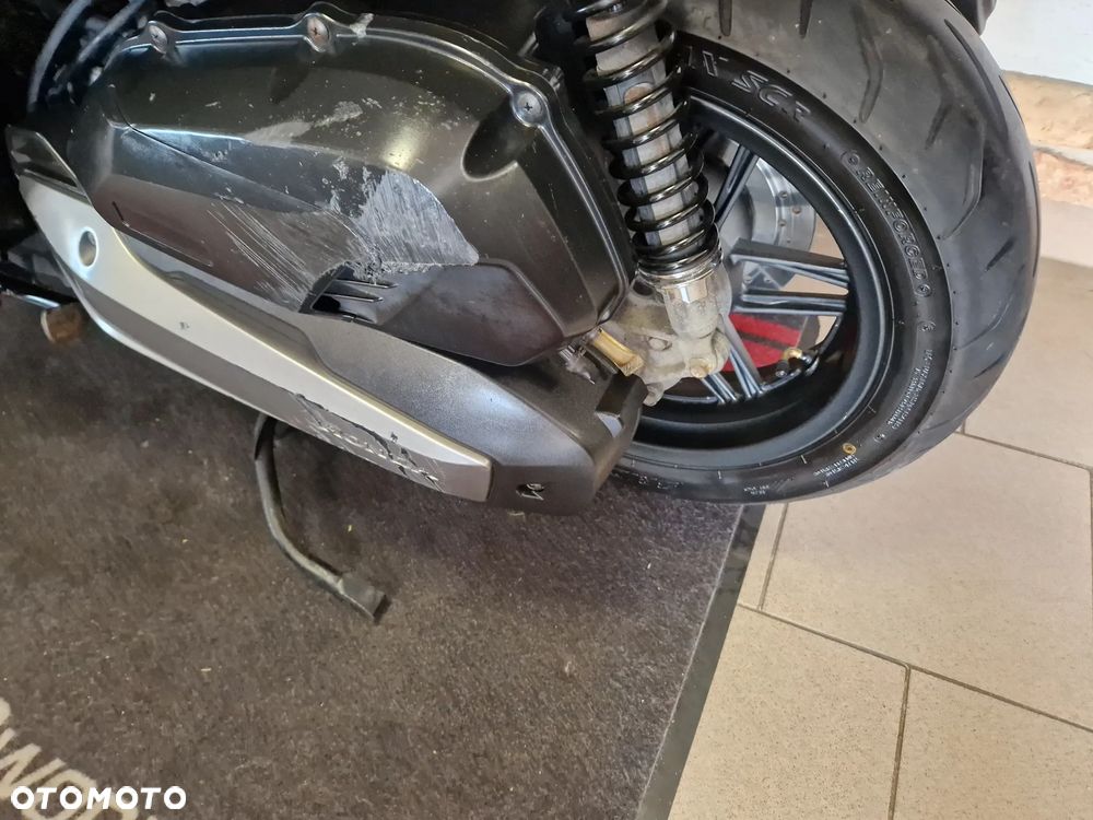 Honda NSS - 19