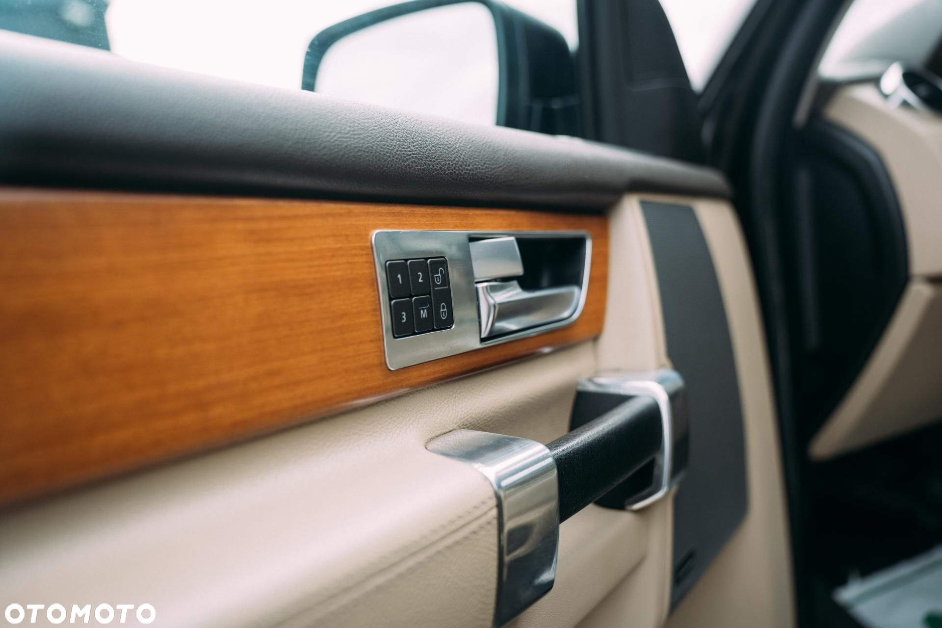 Land Rover Discovery - 11