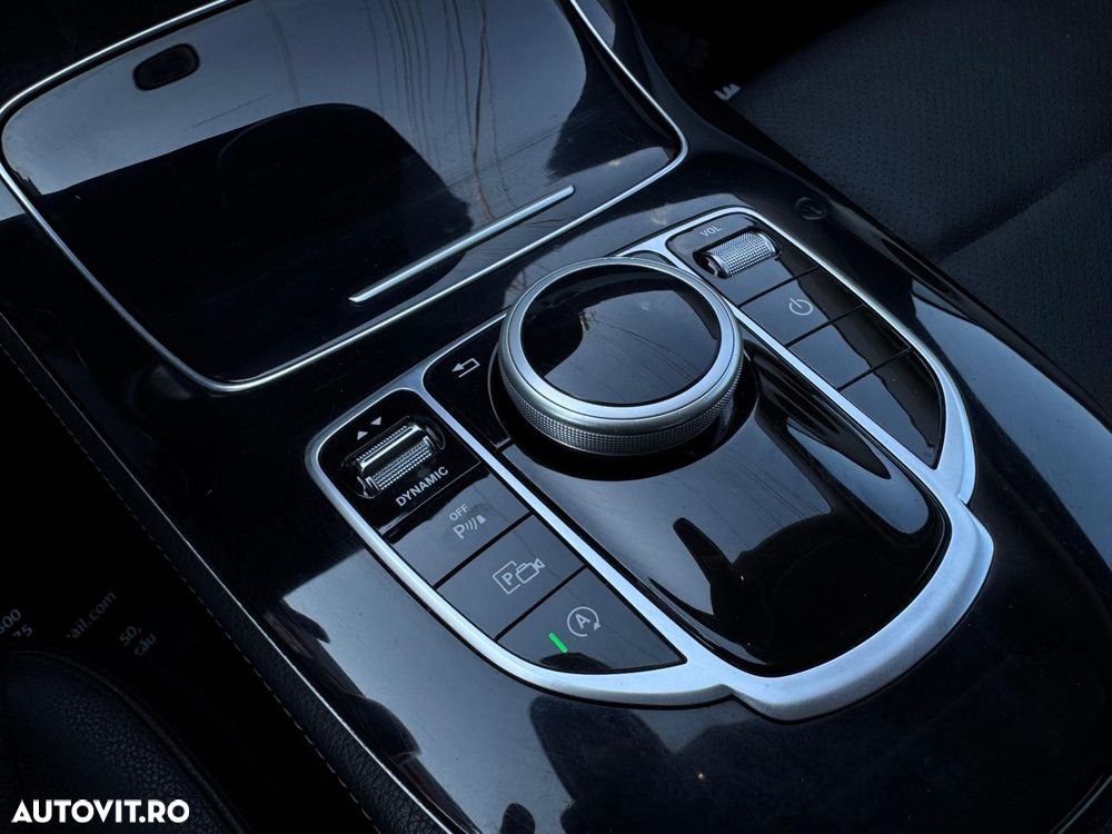 Mercedes-Benz E - 16