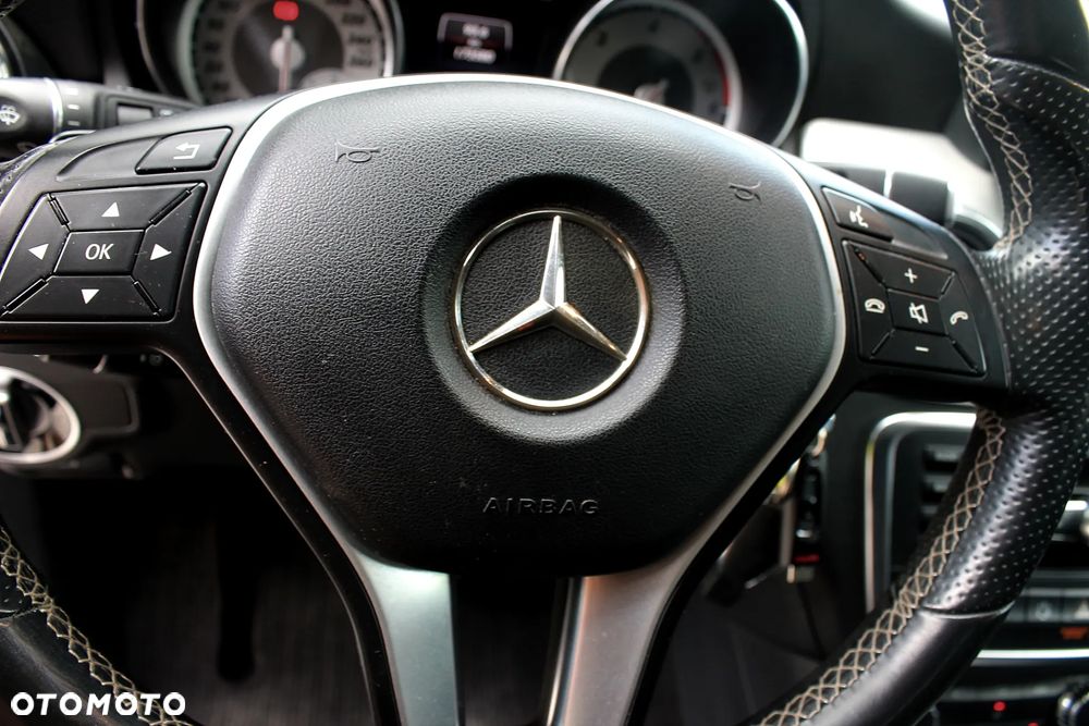 Mercedes-Benz GLA 200 (CDI) d 7G-DCT Urban - 13