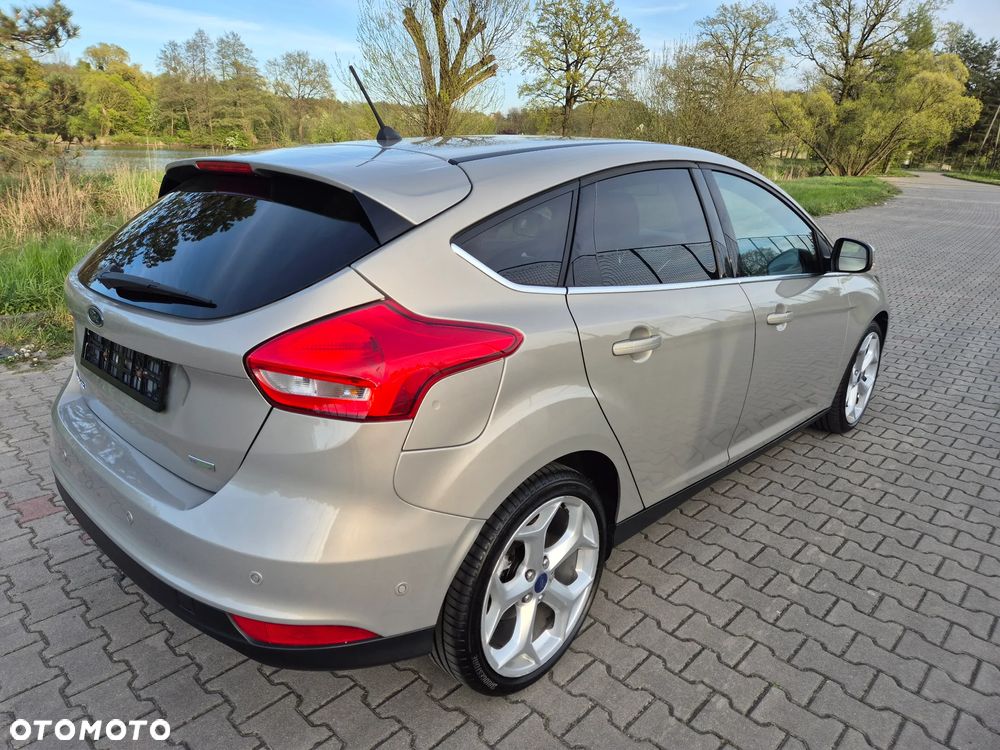 Ford Focus 1.0 EcoBoost STart-Stopp-System TITANIUM - 12