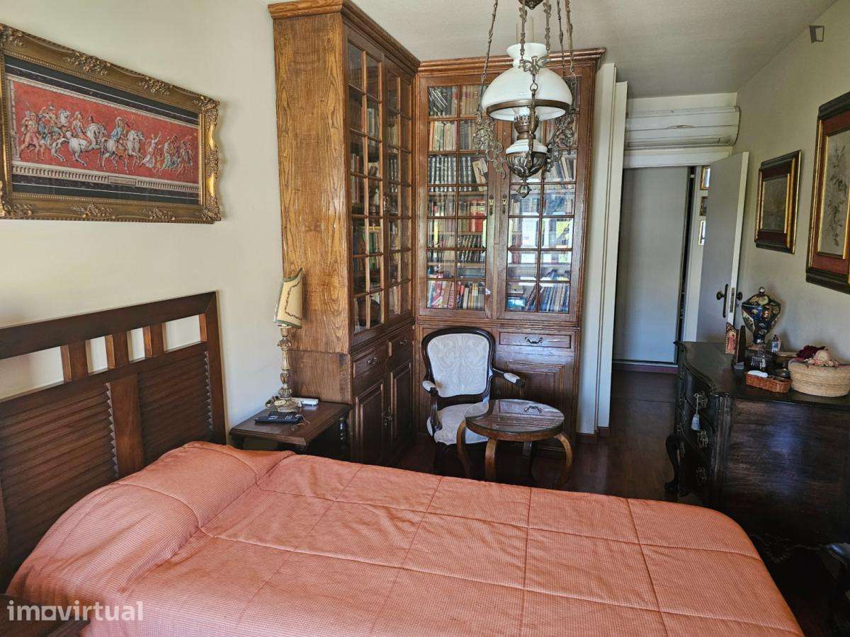 Quarto - localizado em Olaias Lisbon - Grande imagem: 5/39