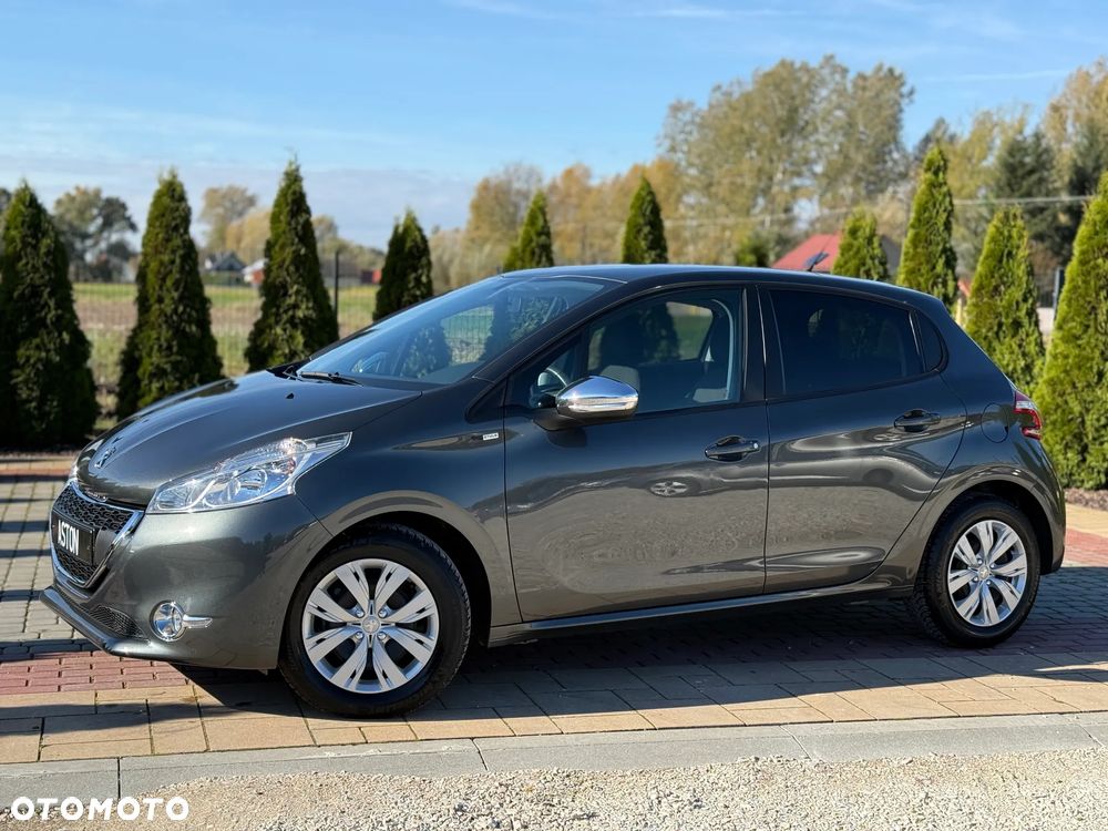 Peugeot 208 1.2 VTi Style - 1