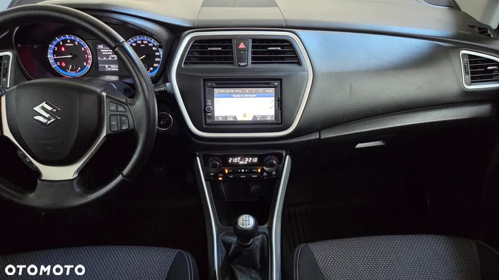 Suzuki SX4 S-Cross 1.6 Premium - 13