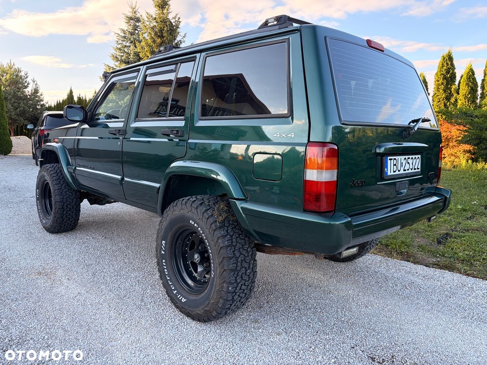 Jeep Cherokee 4.0 Sport - 2