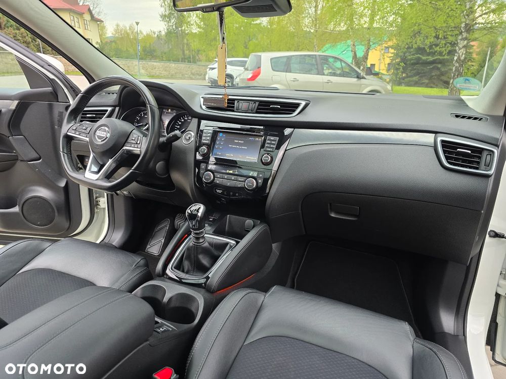 Nissan Qashqai 1.6 DIG-T Tekna - 17