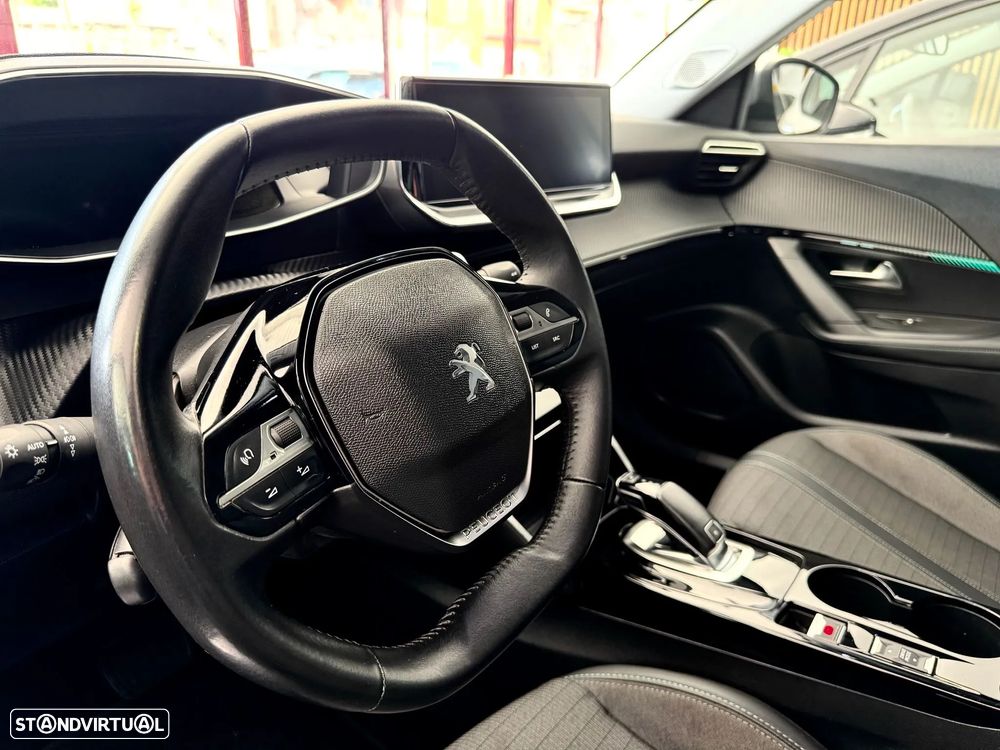 Peugeot 2008 1.5 BlueHDi Allure Pack EAT8 - 12