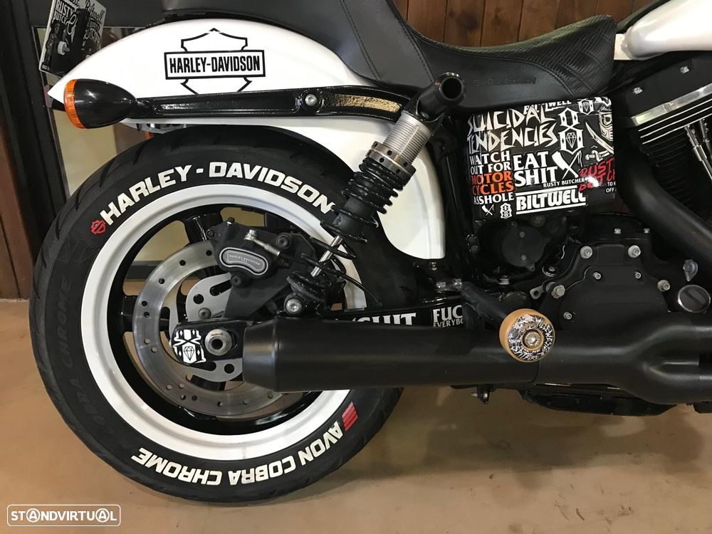 Harley-Davidson Dyna Street Bob Club Style - 12