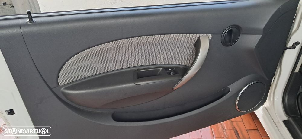 Chevrolet Aveo 1.2 LS - 4