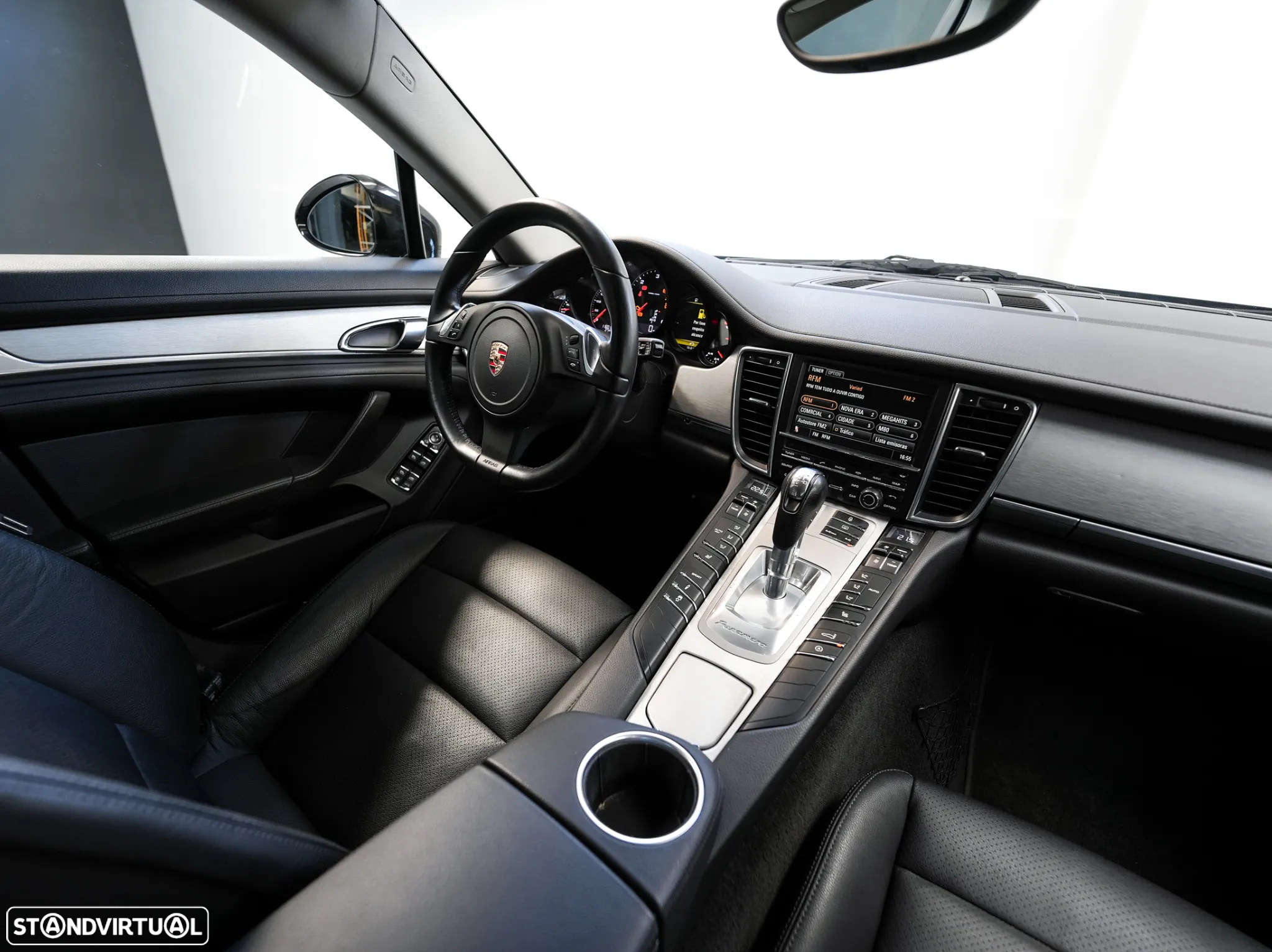 Porsche Panamera Platinum Edition - 13