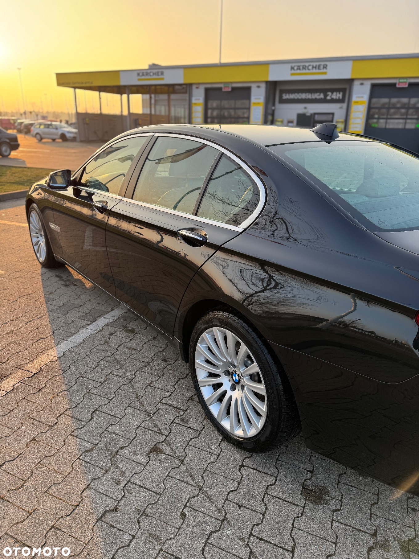 BMW Seria 7 740d xDrive - 36