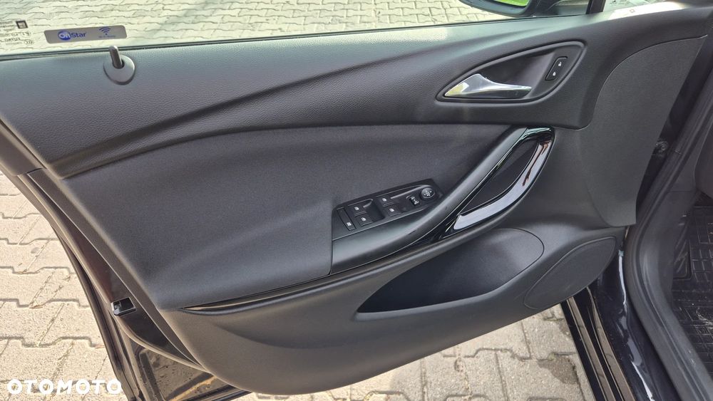 Opel Astra 1.4 T Dynamic - 18