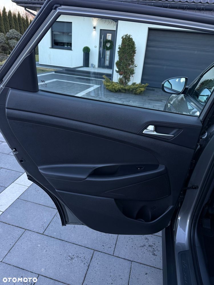 Hyundai Tucson 1.6 GDi 2WD Select - 26