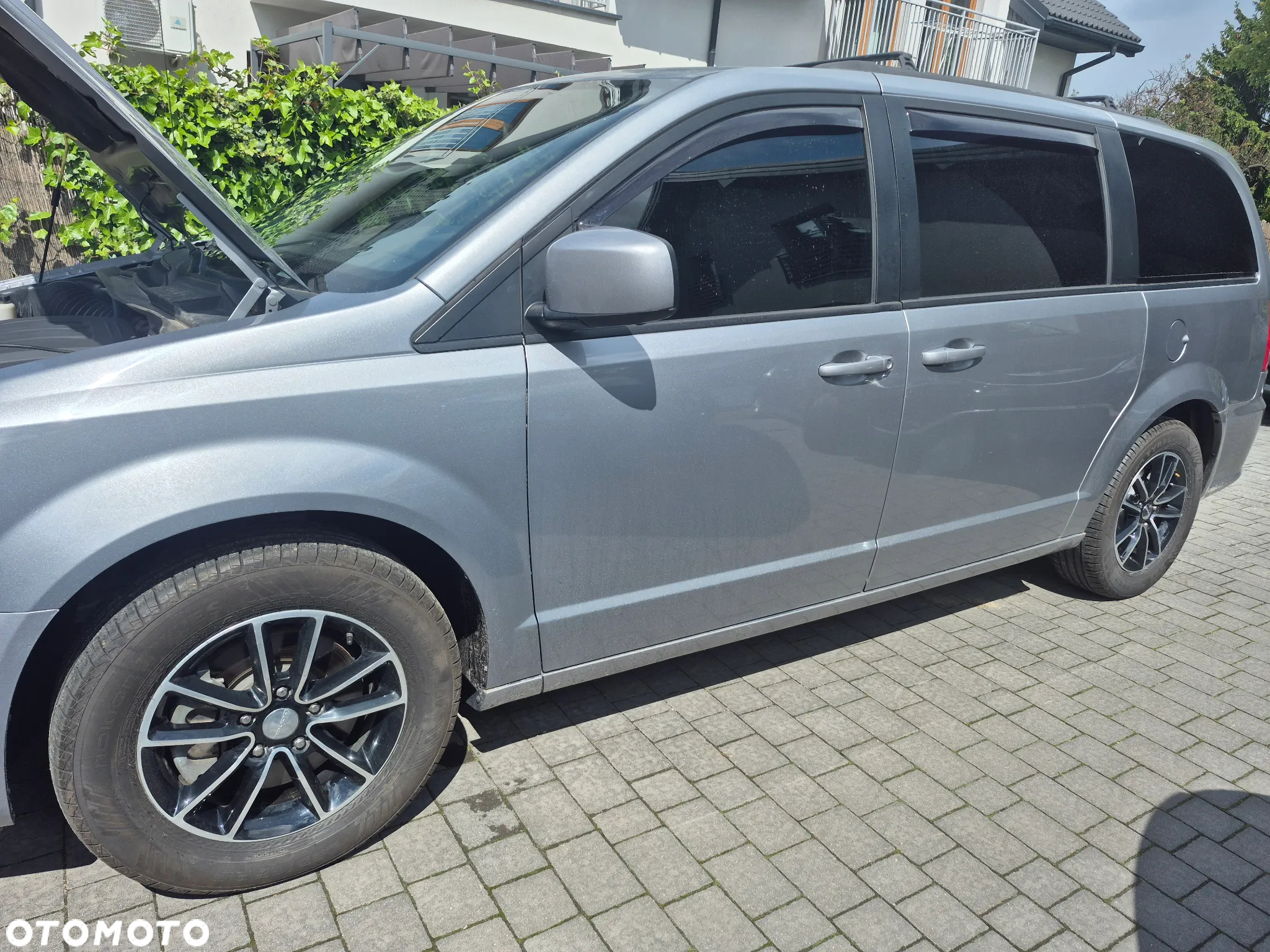 Dodge Grand Caravan - 19