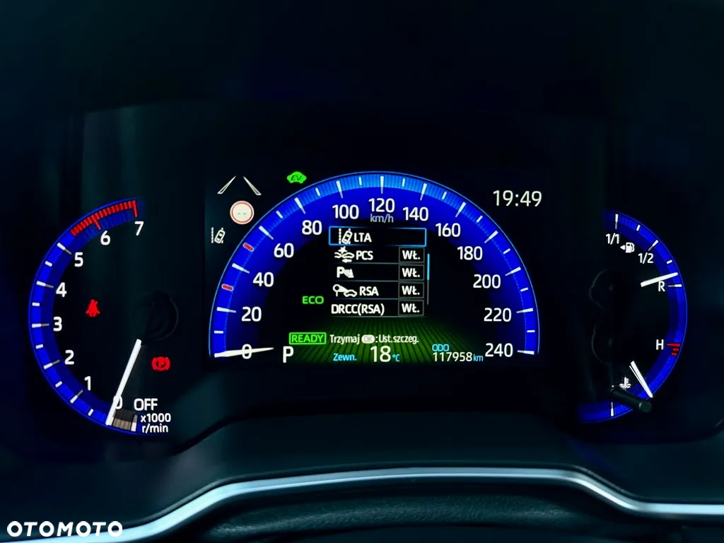 Toyota Corolla 1.8 Hybrid Executive - 21