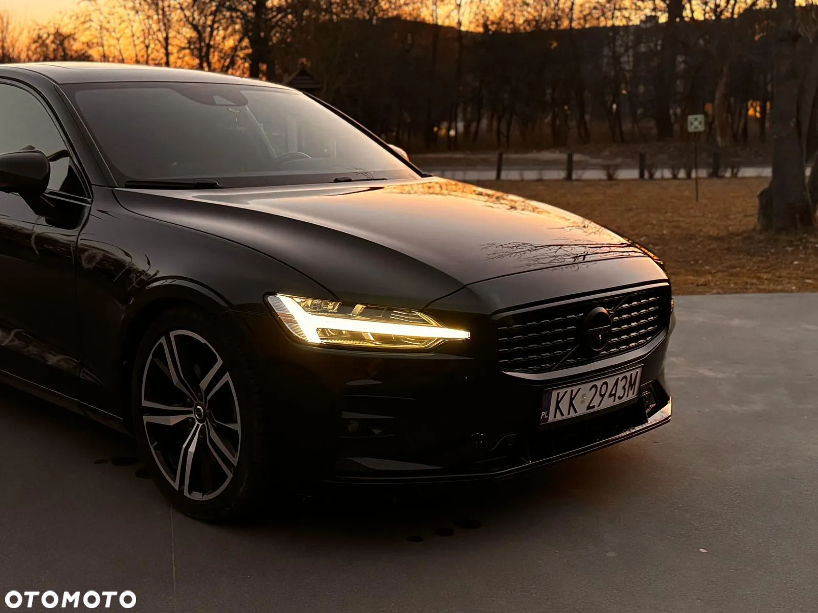 Volvo S60 T6 AWD R-Design - 9