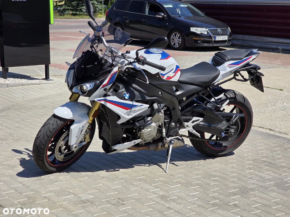 BMW S - 2