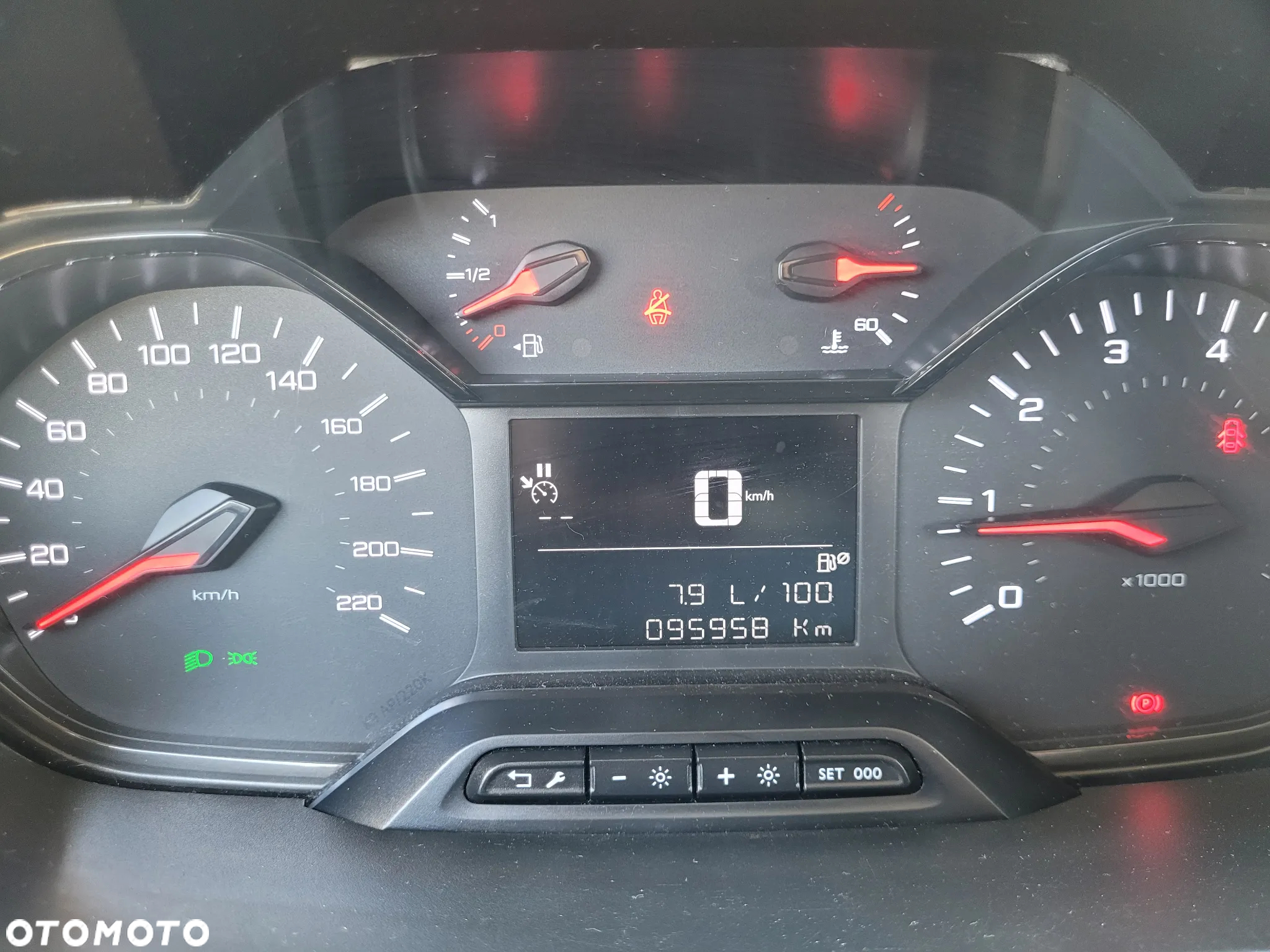 Peugeot Partner super zabudowa z Orlenu Euro6 VAT1 - 16