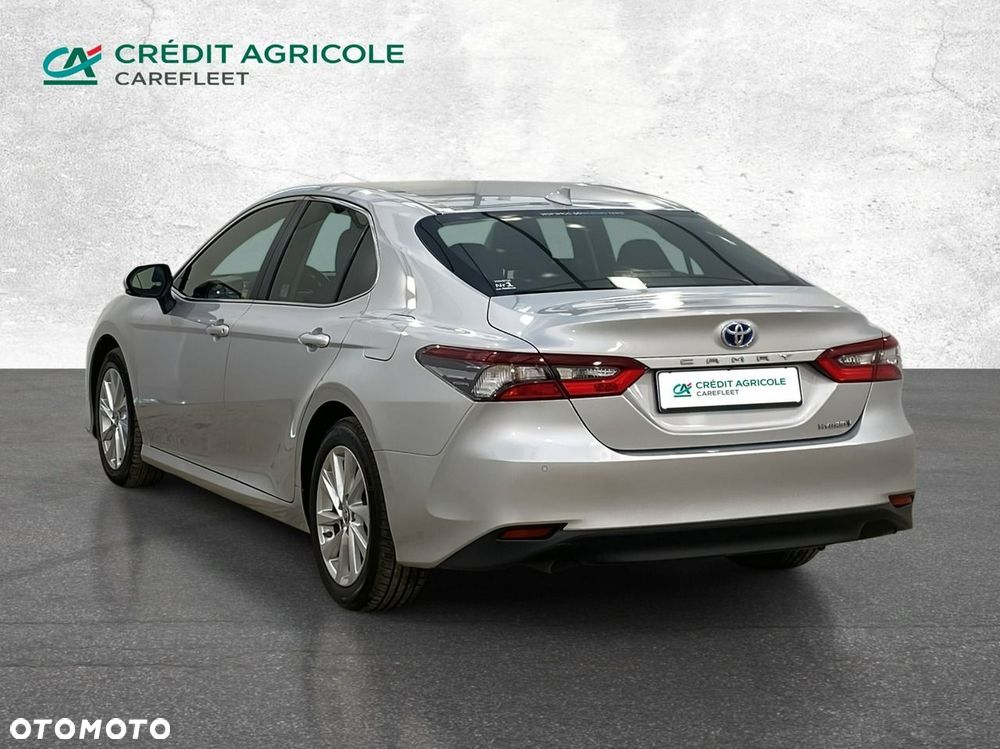 Toyota Camry - 8