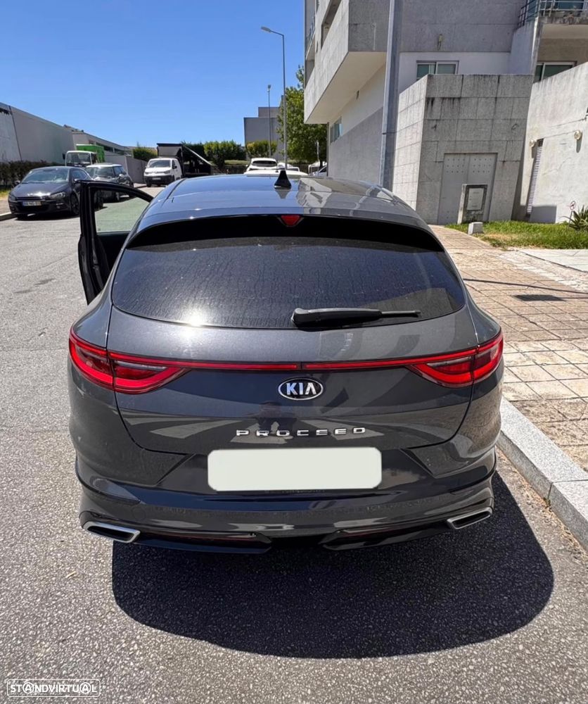 Kia ProCeed 1.4 T-GDI GT Line Exec.7DCT - 1