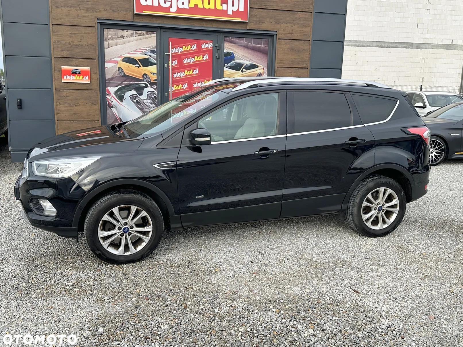Ford Kuga 1.5 EcoBoost 4WD Titanium Plus - 11