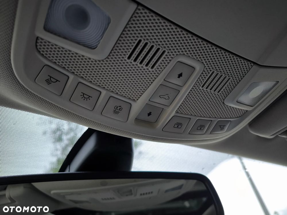 Ford Mondeo - 34