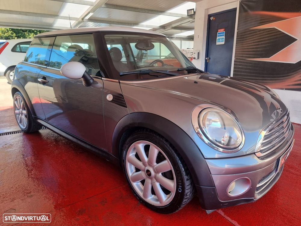 MINI 3 Portas Cooper D - 2