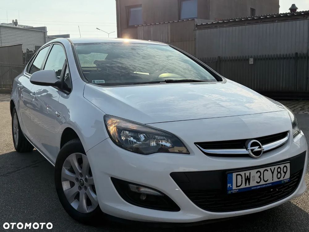 Opel Astra - 2