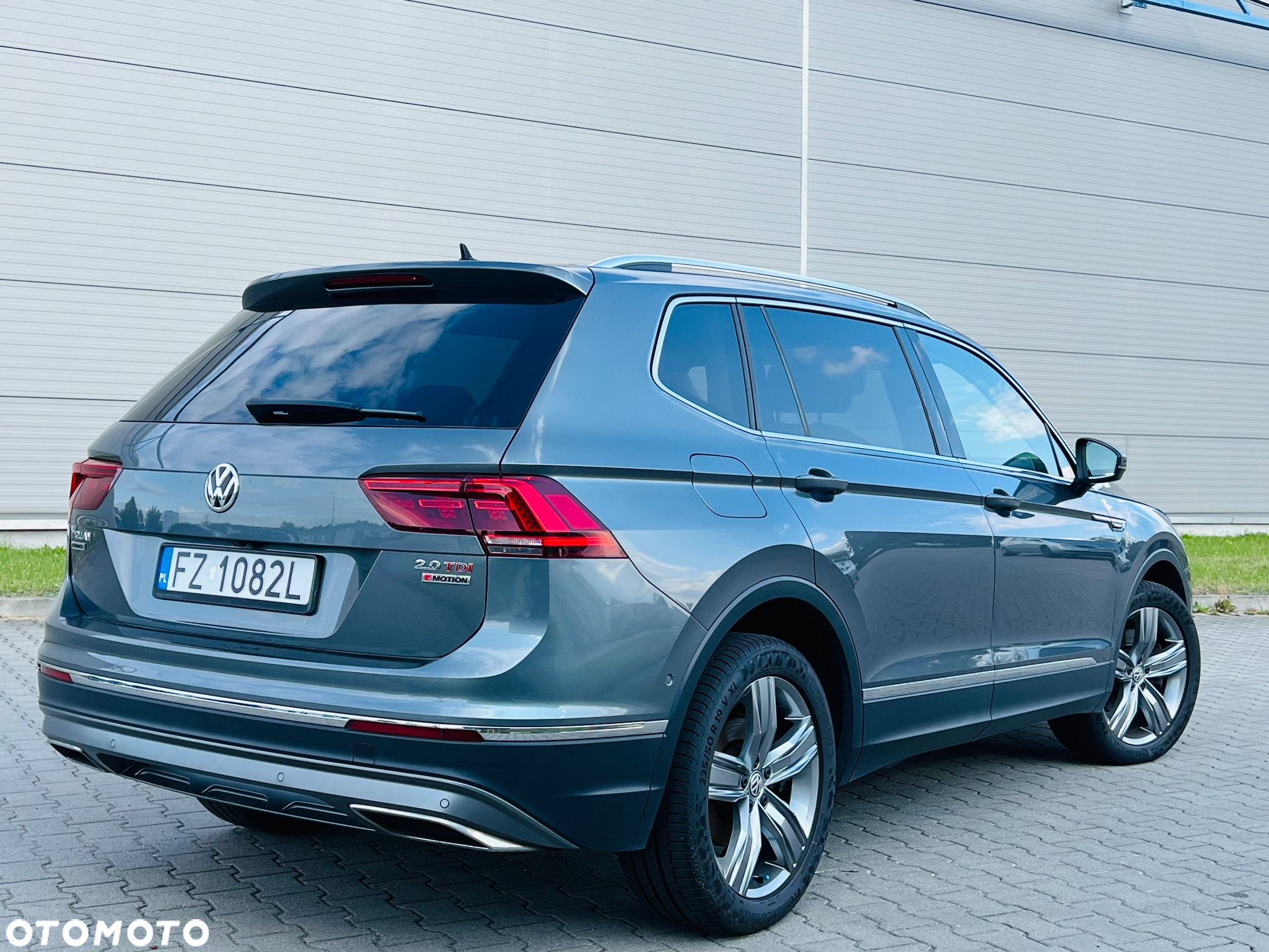 Volkswagen Tiguan - 3