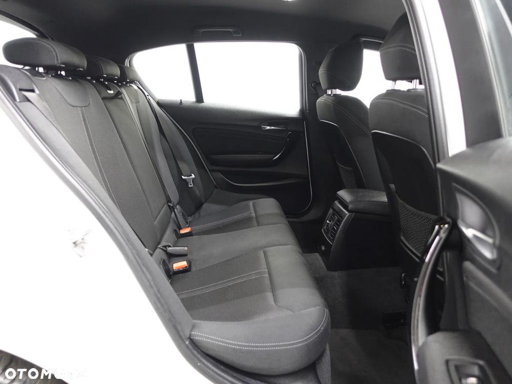 BMW Seria 1 118d xDrive Edition Metropolitan - 20