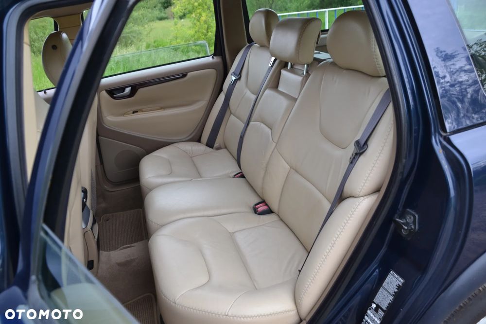 Volvo XC 70 AWD Premium - 21