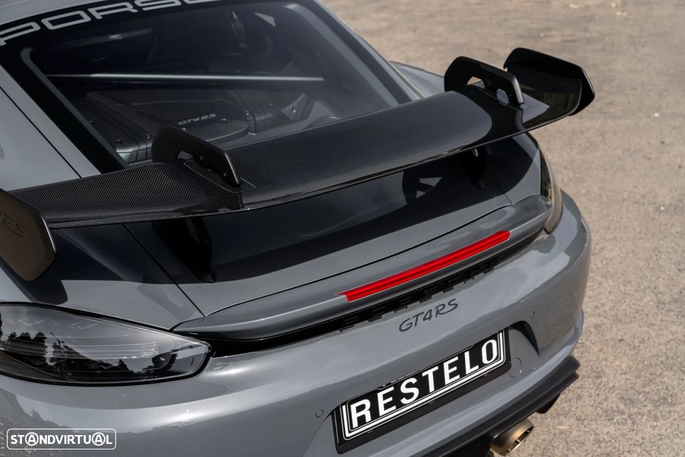 Porsche 718 Cayman GT4 RS - 11